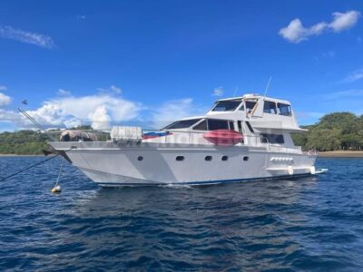 6 Hour Yacht Charter in Guanacaste - Crew & Food Included
