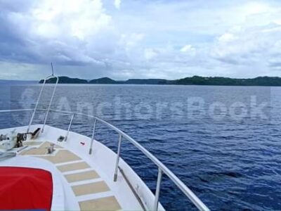 6 Hour Yacht Charter in Guanacaste - Crew & Food Included