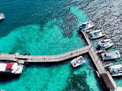 Cancún Private Catamaran to Isla Mujeres with Snorkeling & Lunch