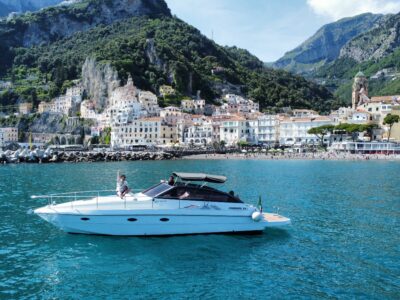 Pershing 33ft - 7 Hour Yacht Charter on the Amalfi Coast