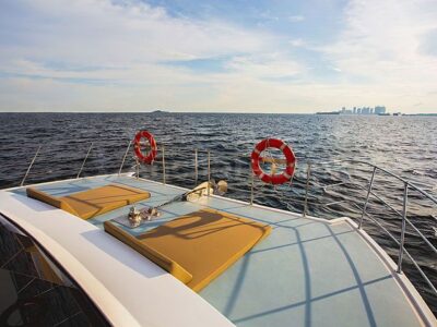 4 Hour Private 47ft Power Catamaran Charter In Singapore - 40 Max Guests